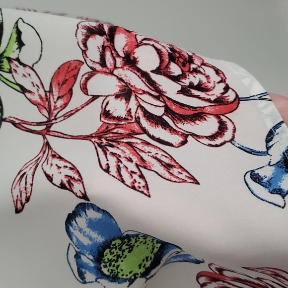 daniel rainn floral sleeveless top - Picture 6 of 13